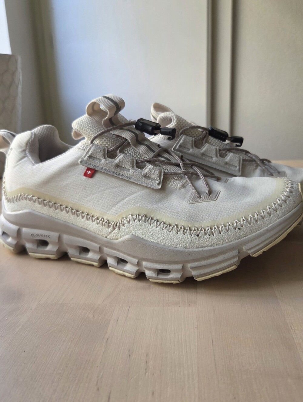 On Womens 6.5 Cloudaway Running Shoes Ivory/Pearl Sneakers Cloud Away 49.98945